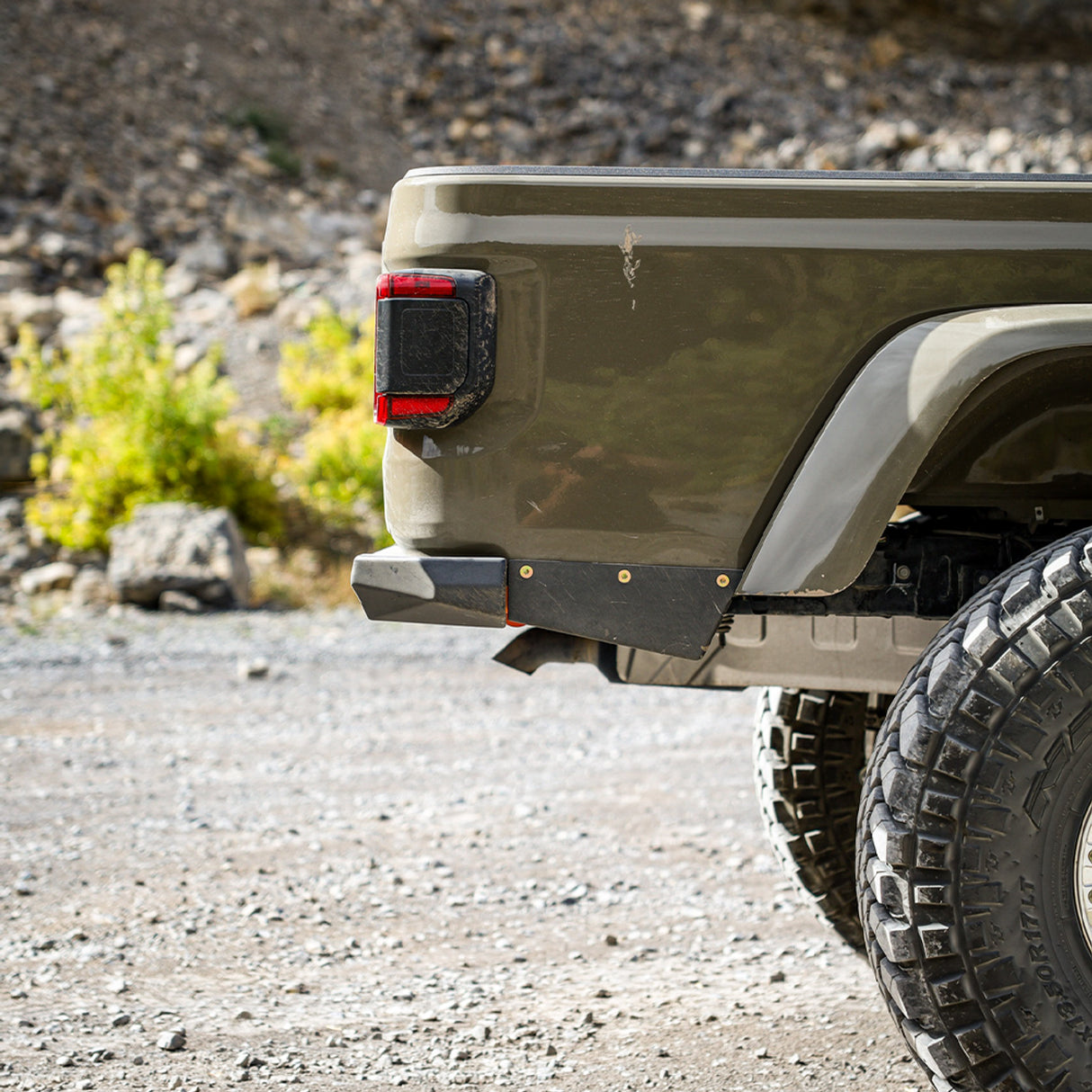 JEEP JT GLADIATOR SAVVY LEGACY ALUMINUM REAR BUMPER (OG HIGH CLEARANCE TRIM)