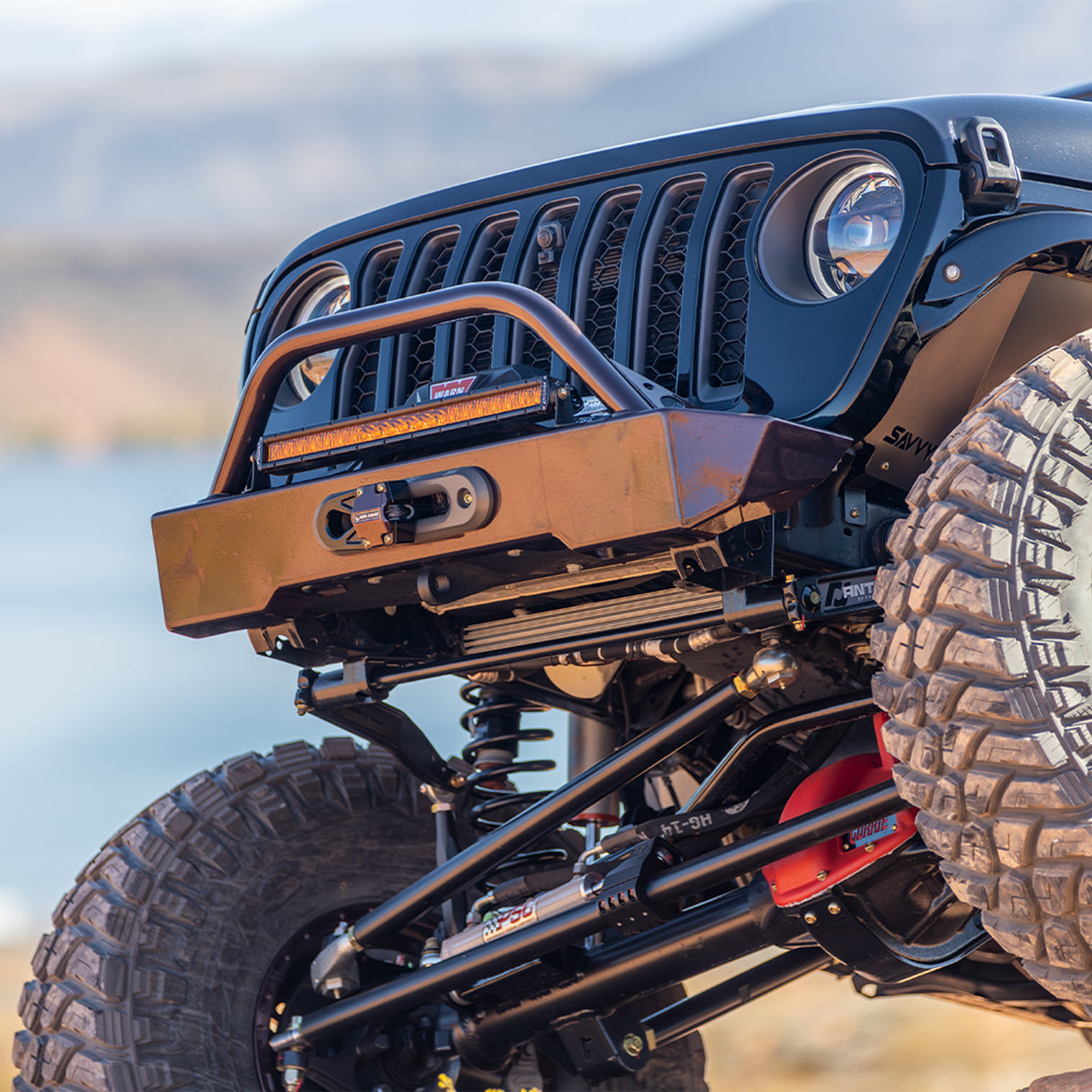 JEEP JL/JLU/JT SAVVY KRAWLER LITE ALUMINUM FRONT BUMPER WITH HOOP