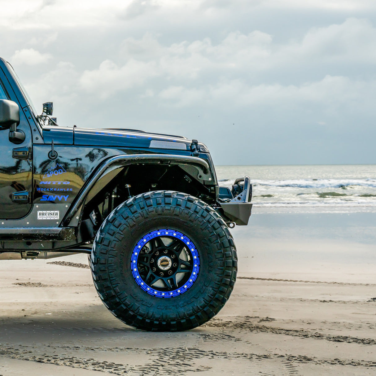JEEP JK/JKU SAVVY KRAWLER LITE ALUMINUM FRONT BUMPER WITH HOOP